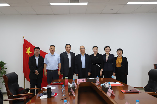 张煜主任参加省国资委新一届法律顾问聘任仪式